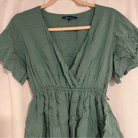 ✖️SOLD✖️ Ruffle Mini Dress - Picture 3 of 4